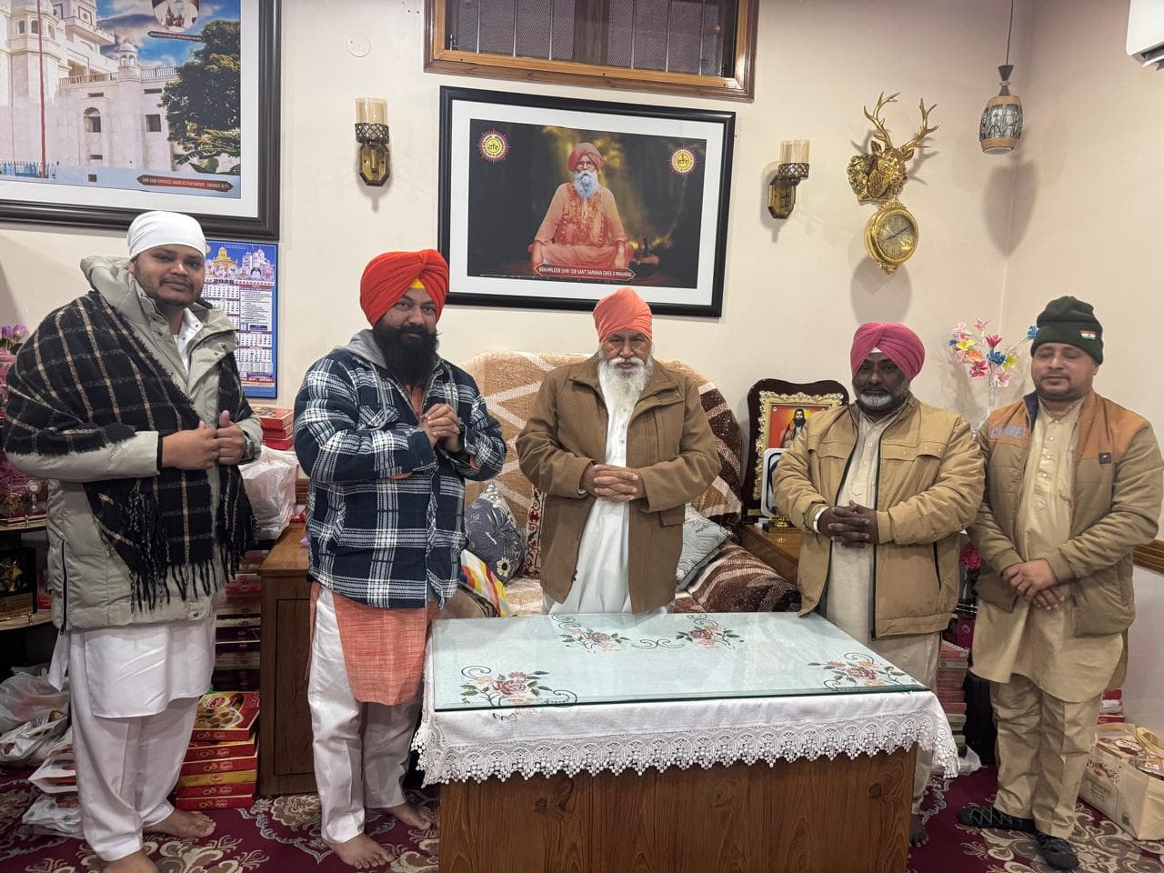 Dera Sachkhand : अनुसूचित जाति कमिशन के चेयरमैन नए साल पर डेरा सचखंड बल्लां नतमस्तक