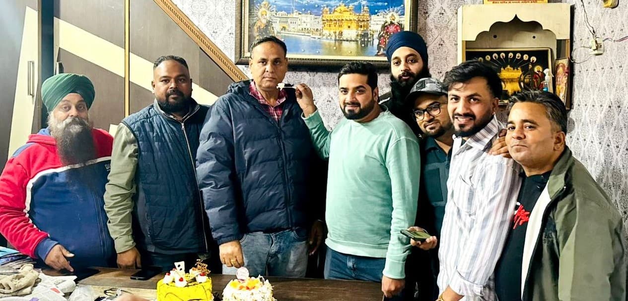 Happy Birthday: कांग्रेसी नेता हरपाल सिंह मिंटू का जन्मदिन मनाया