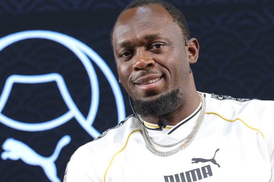 Usain Bolt की सीढ़ियाँ चढ़ने पर फूल रही साँस