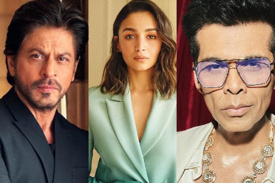 flood in Punjab : शाहरुख, करण, आलिया ने बाढ़ प्रभावित पंजाब के लिए मदद मांगी