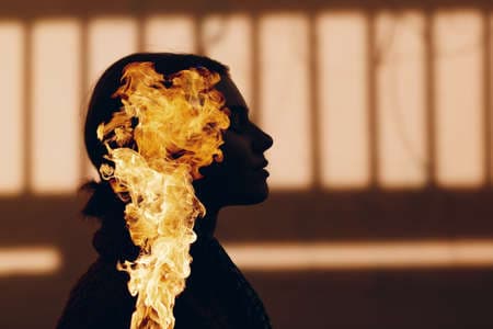 One Sided Love : Student ने Teacher पर पेट्रोल डालकर आग लगा दी