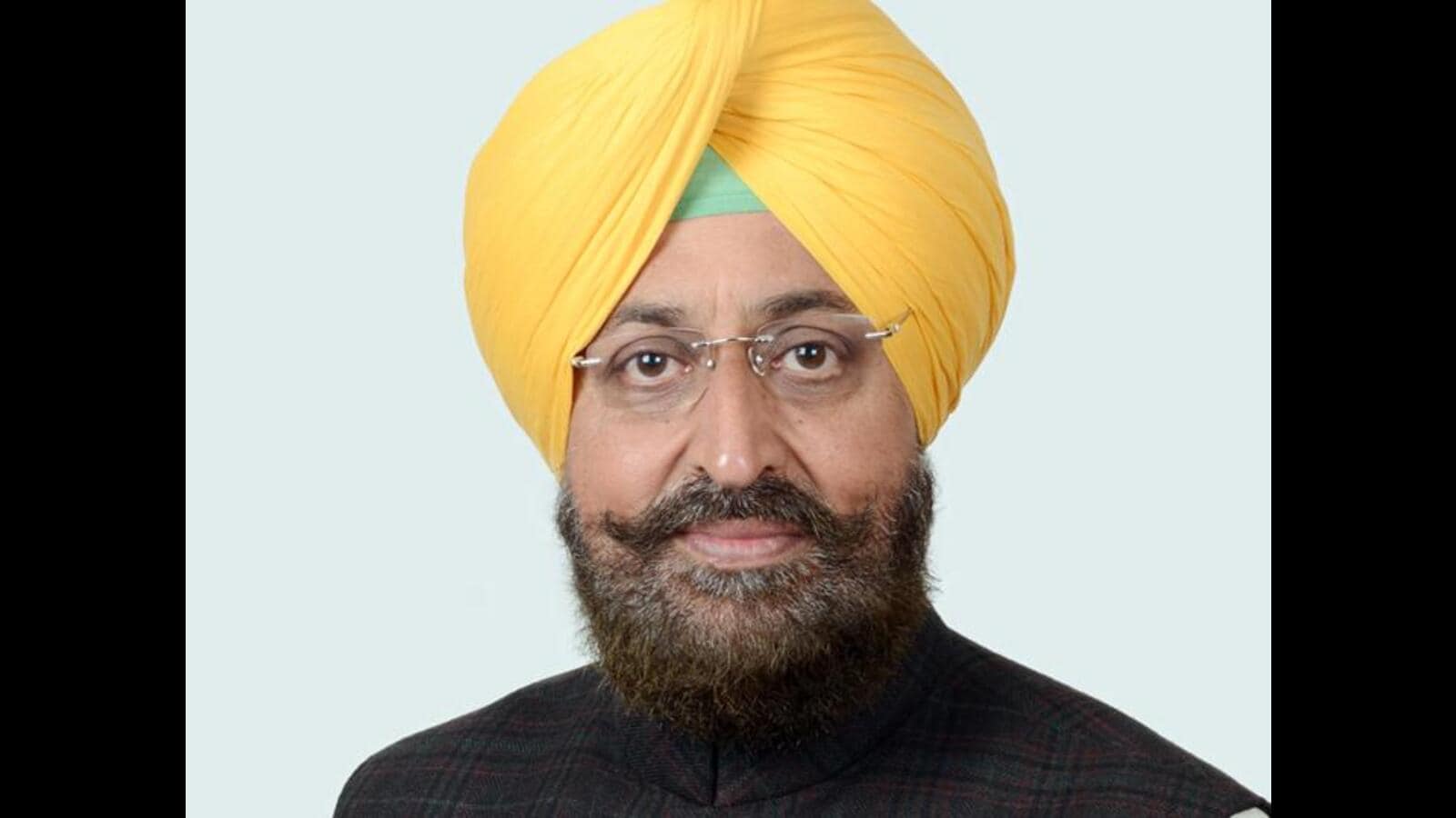 Partap Bajwa ने केजरीवाल, मान के खिलाफ पुलिस में शिकायत दर्ज कराई