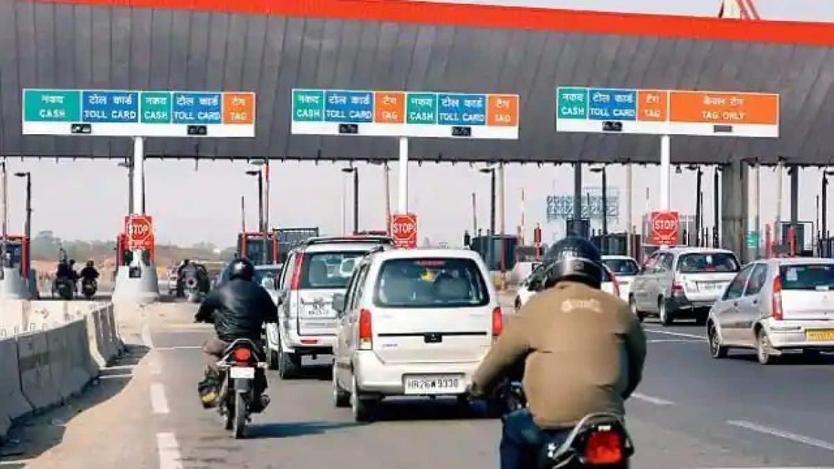क्या दोपहिया वाहनों से वसूला जायेगा Toll Tax ? जानिए सच्चाई