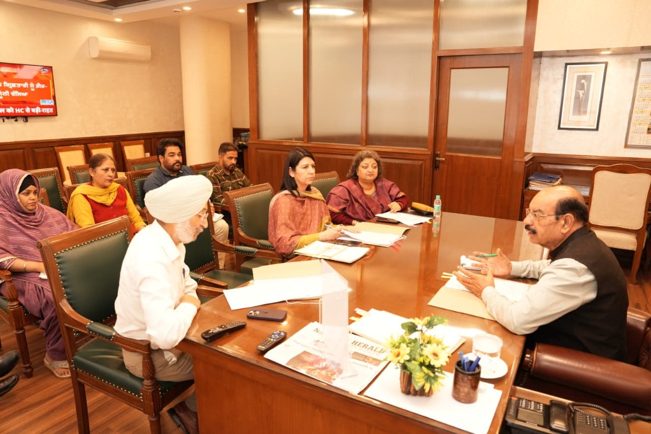 Mohinder Bhagat : सरकारी दफ्तरों में स्वतंत्रता सेनानियों की समस्याओं का निपटारा पहले हो