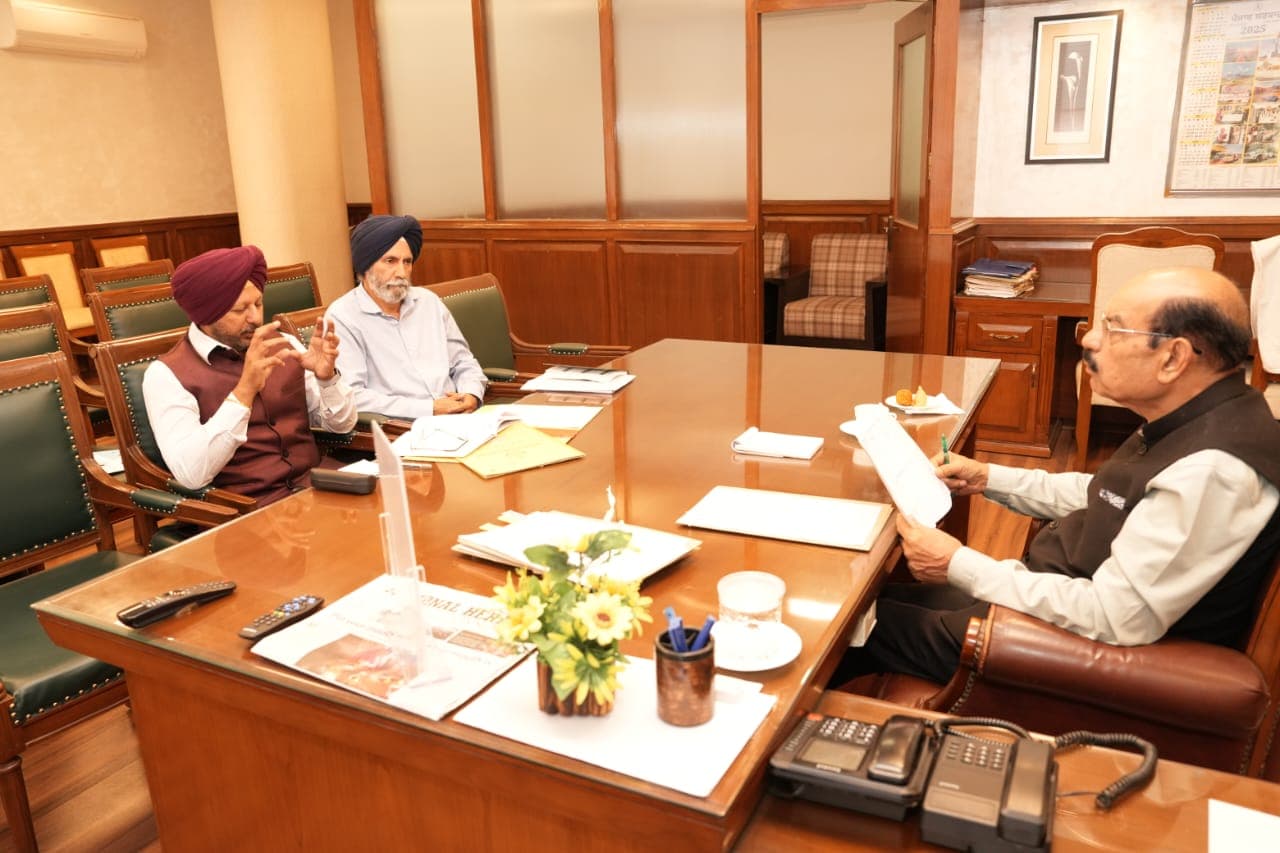 मोहिंदर भगत द्वारा PESCO के कार्यों की समीक्षा