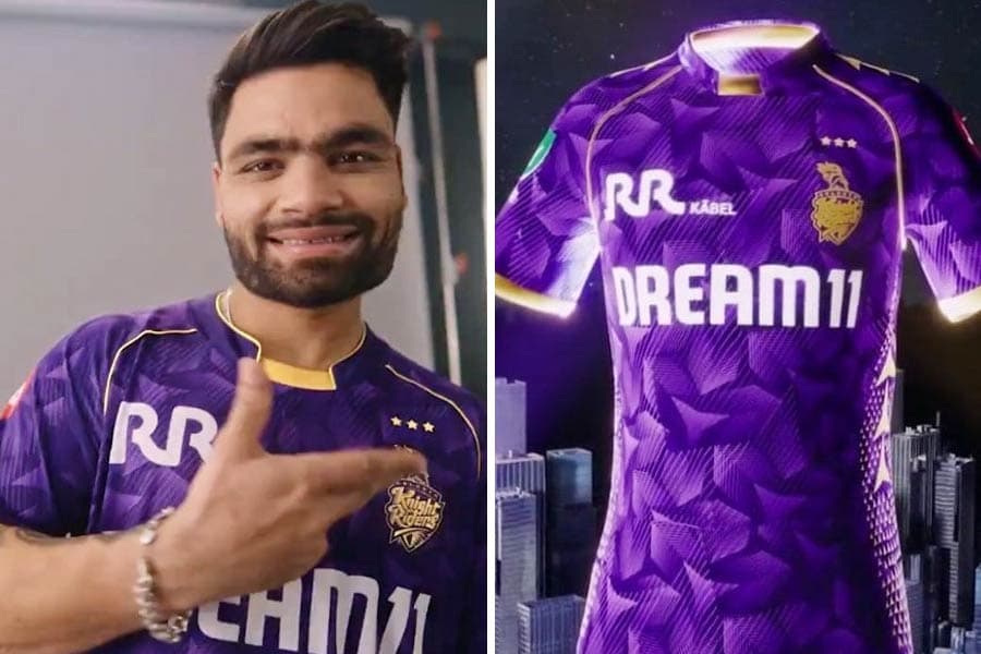 KKR’s new 3 star jersey ने यह कैसा सस्पेंस पैदा किया !