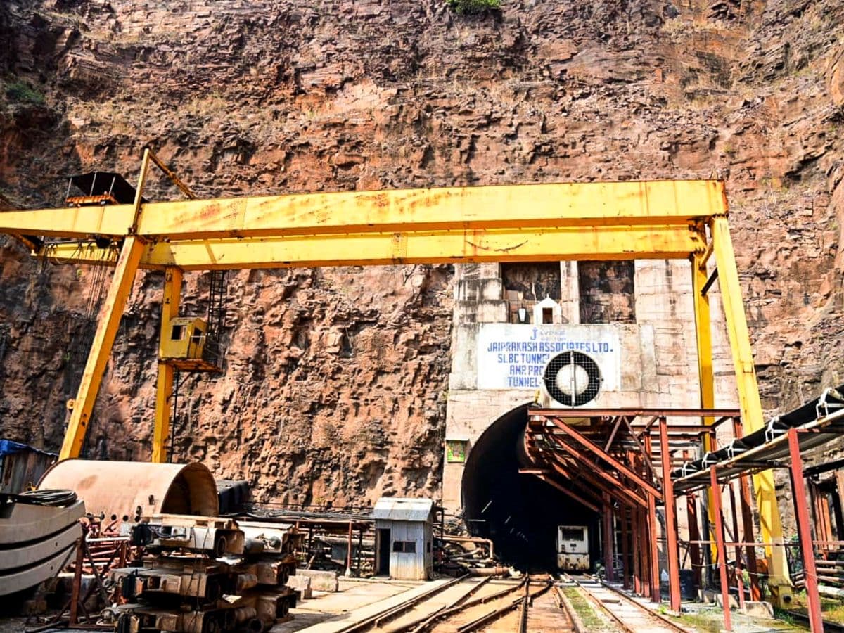 Tunnel Collapse – Jaypee Group के Founder ने कहा 'Accident Happens' , पढ़िए