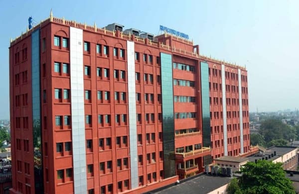 HIGH COURT-पढ़ी लिखी पत्नी घर बेकार बैठ कर गुजारा भत्ता नहीं मांग सकती