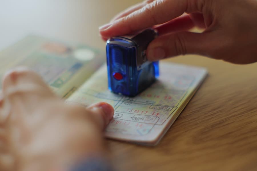 Fast-track immigration clearance सेवा 07 और एयरपोर्ट्स पर January 16 से