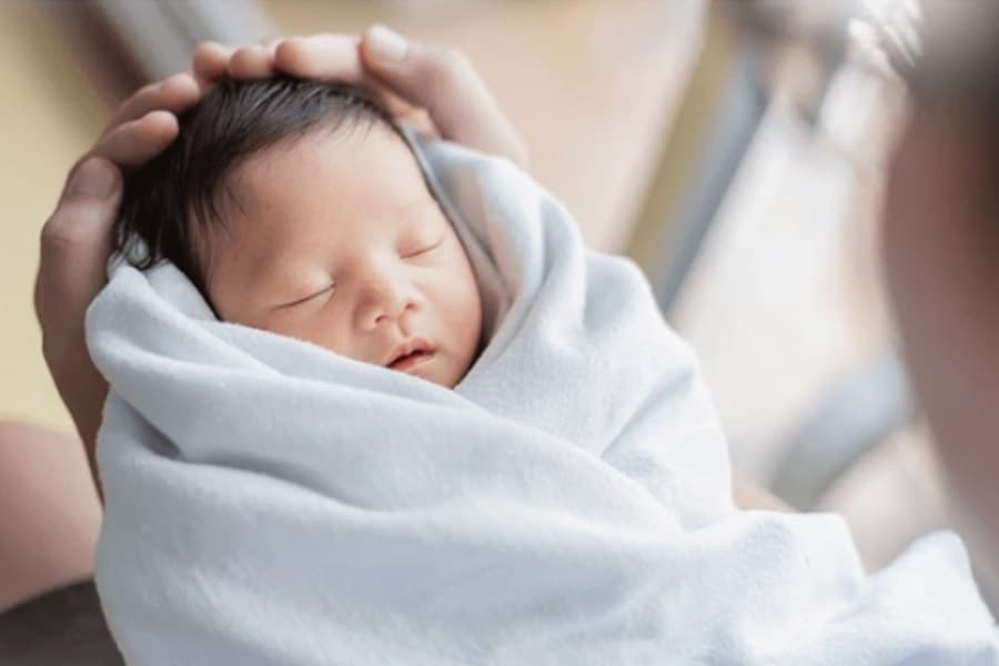 Newborns : अस्पताल से ऑक्सीजन पाइप चुराई, 12 शिशुओं की जान पर बन आई