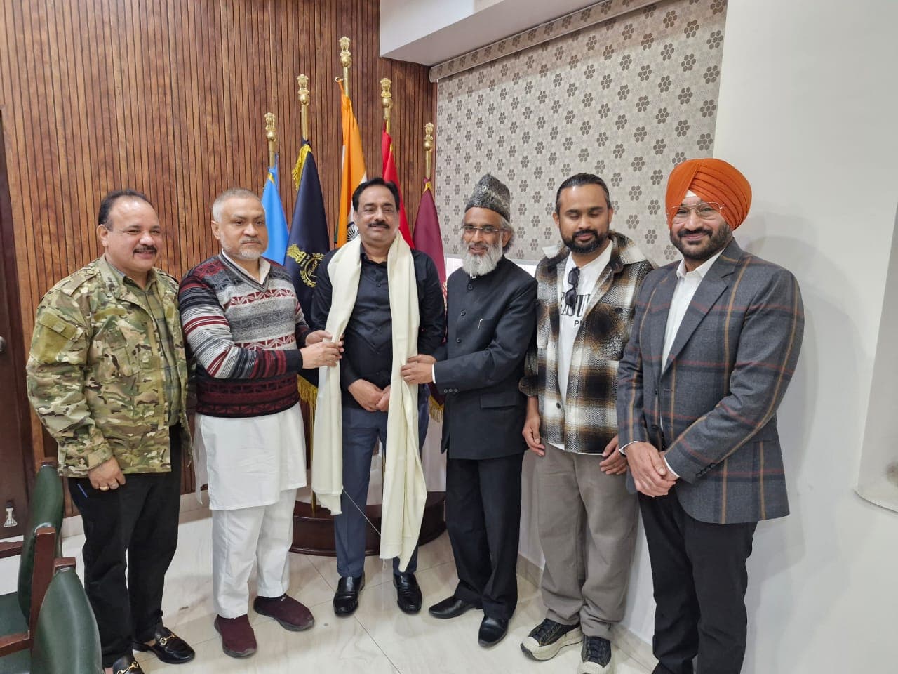 Community Hall मिला, ADGP फ़ारूक़ी सम्मानित