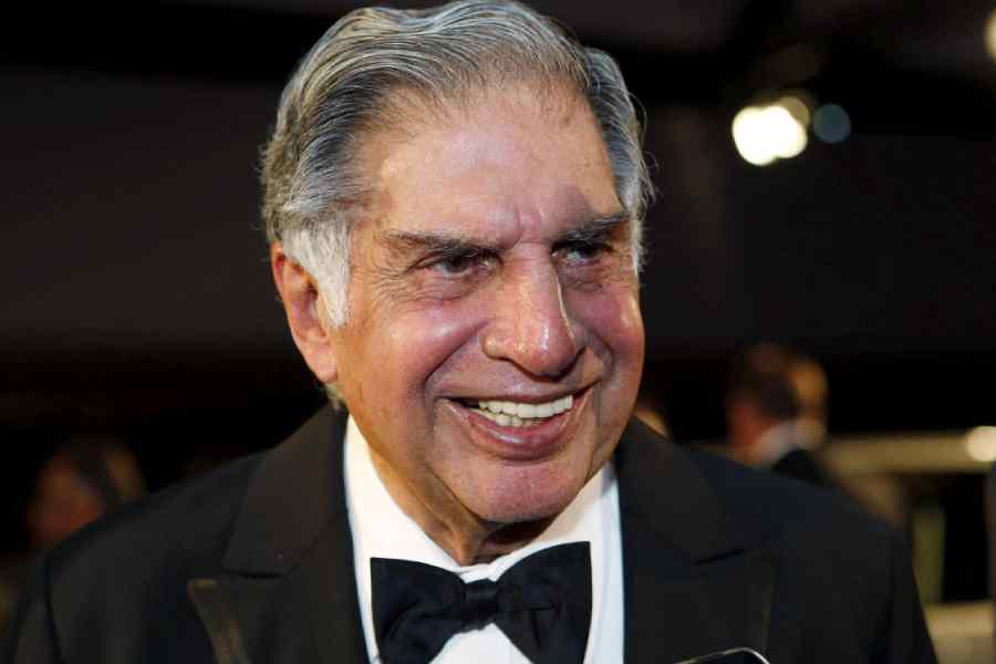 अब कभी पता नहीं चलेगा Ratan Tata ने कार बनाने का प्लांट गुजरात में क्यों लगाया था !