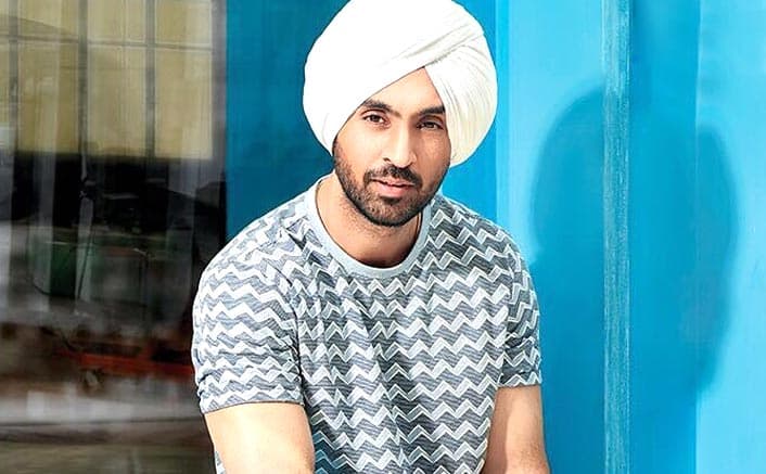 Diljit Dosanjh ने मैनचेस्टर कॉन्सर्ट में मां, बहन को फैन्स से मिलवाया
