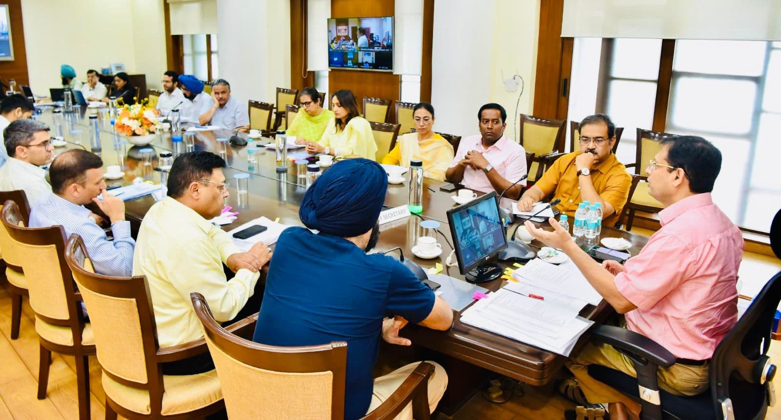 Punjab paddy-धान के 1-1 दाने की खरीद के लिए पंजाब सरकार पूरी तरह तैयार : अनुराग वर्मा