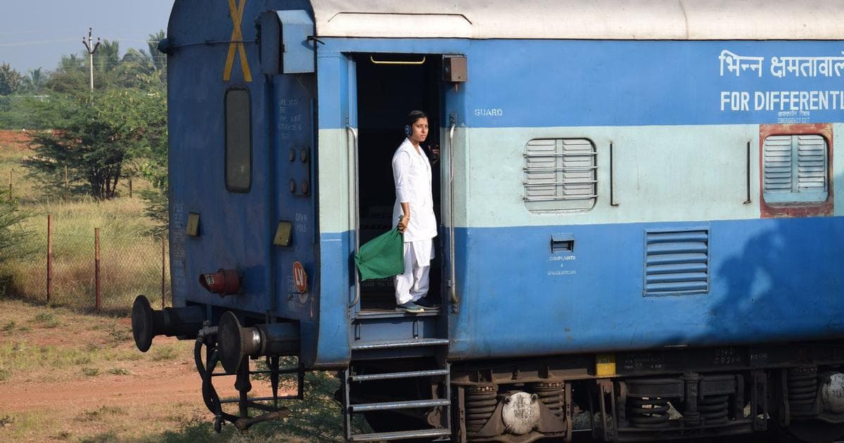 200 Women loco pilots Troubles : दूर के ढोल सुहावने – Truth जान रौंगटे खड़े हो जायेंगे