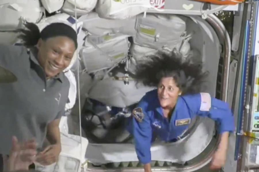 स्पेस में रह गईं Sunita Williams, Butch ने पहली बार बात की