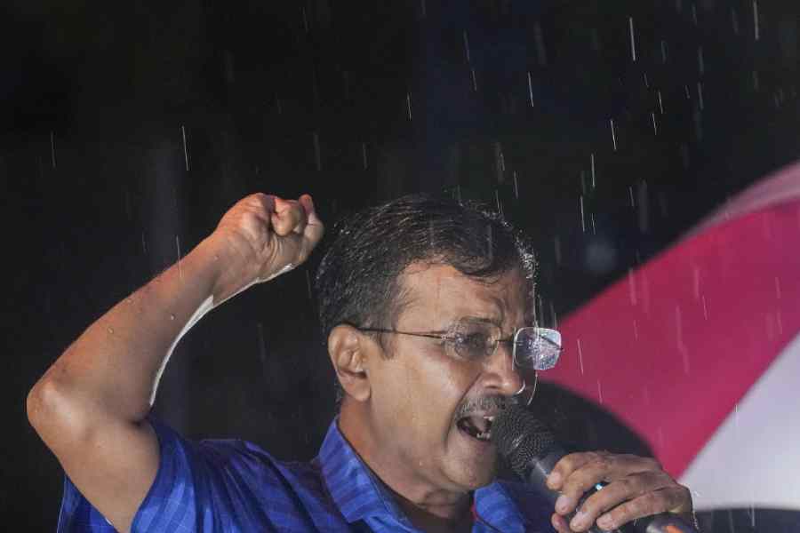 'A caged parrot' की तरह काम किया' -Supreme Court ने CBI को फटकारा