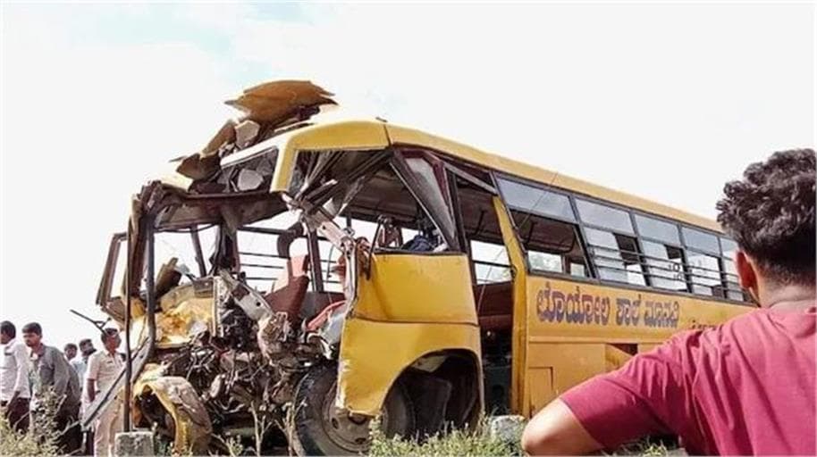 SCHOOL BUS ACCIDNET : 40 छात्रों वाली स्कूल बस का एक्सीडेंट, छात्रों की मौत