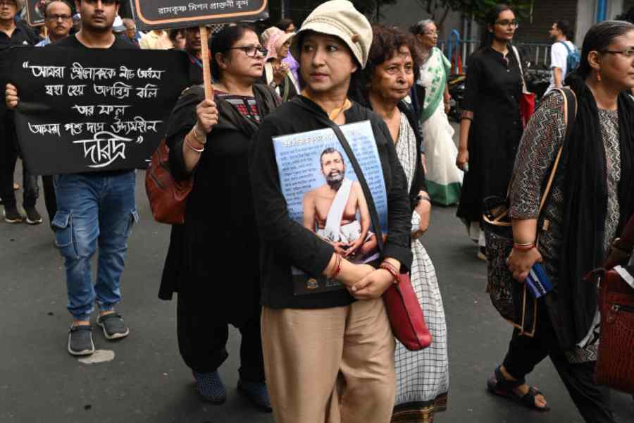 Patient molests nurse-बुखार के बहाने भर्ती हुआ, नर्स से की 'छेड़छाड़'