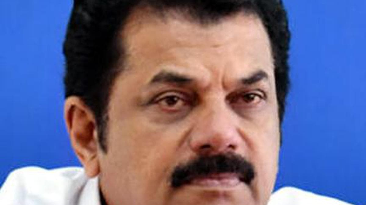 M MUKESH सहित 4 हीरो पर लगाए शारीरिक शोषण के आरोप