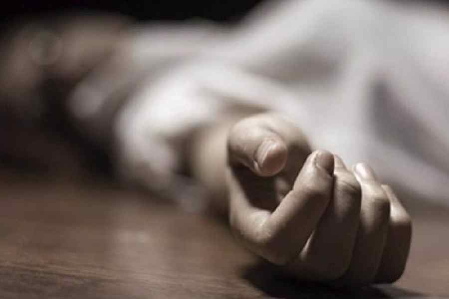 Student died पार्टी में ऐसा क्या हुआ जो फ्लैट में मृत मिला