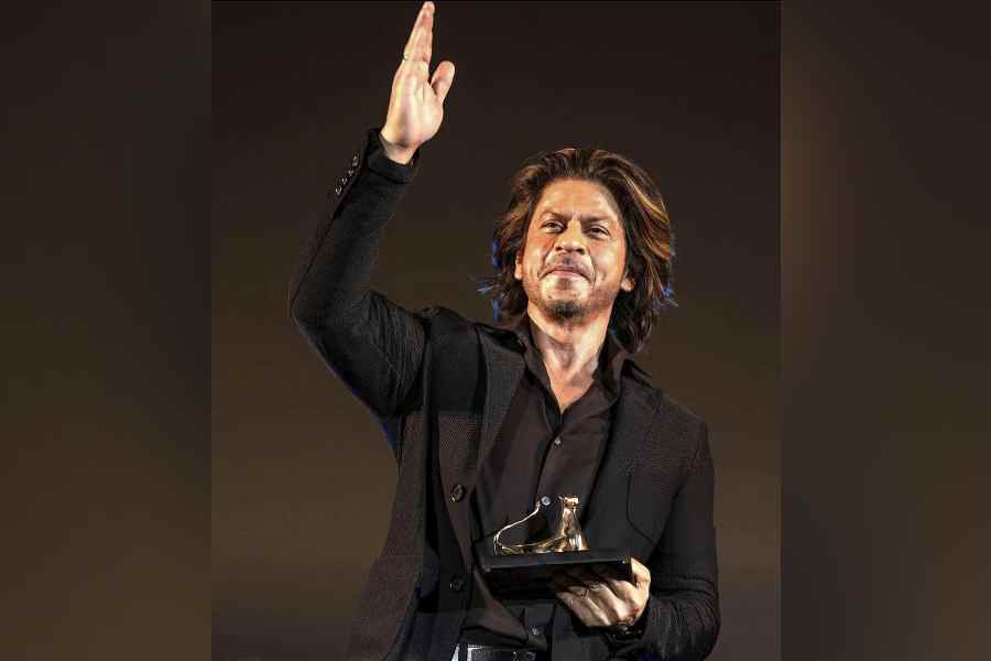 Locarno Film Fest: Shahrukh को Pardo alla Carriera पुरस्कार