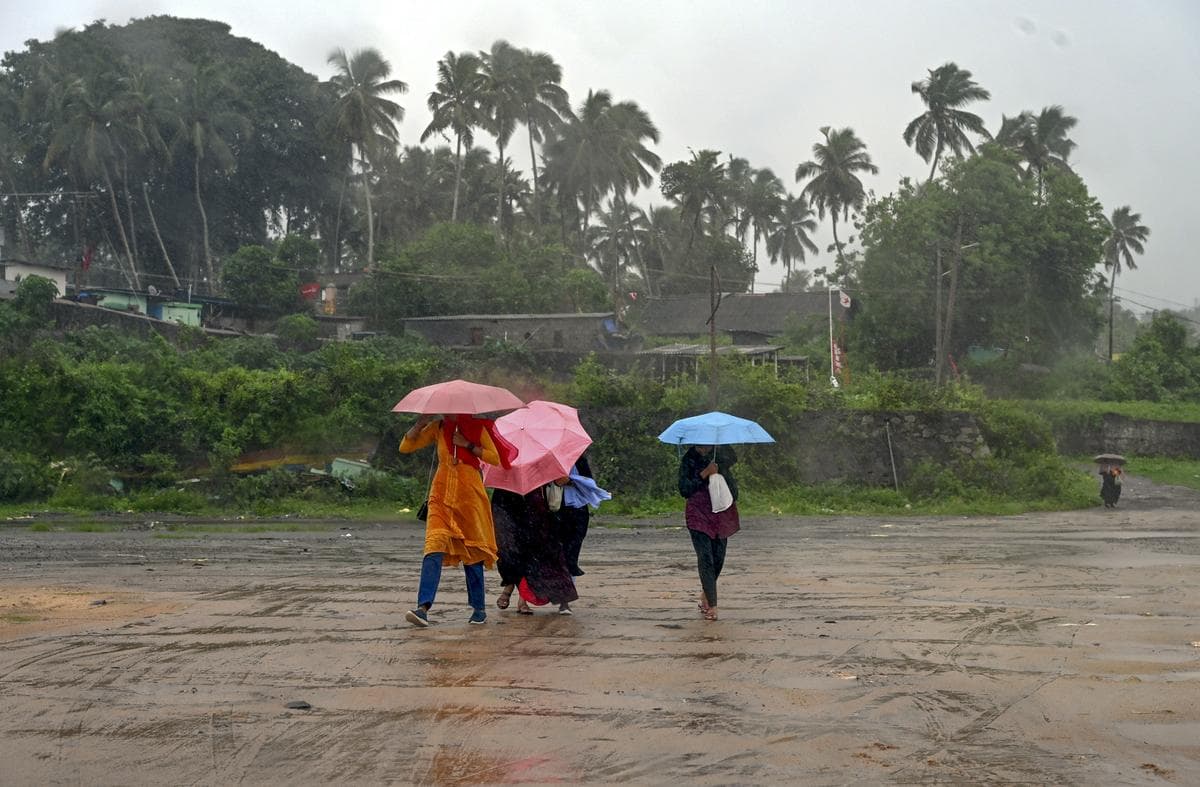 Monsoon Update: Kerala में बहुत भारी से भयंकर बारिश होने की आशंका