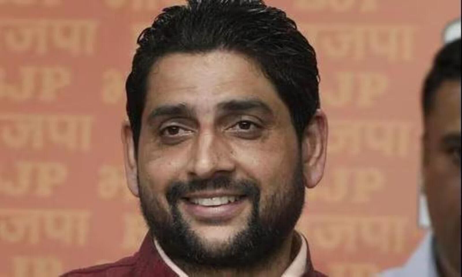 JALANDHAR WEST-बच्चों से कॉल करवा वोट मांग रहे शीतल अंगुराल