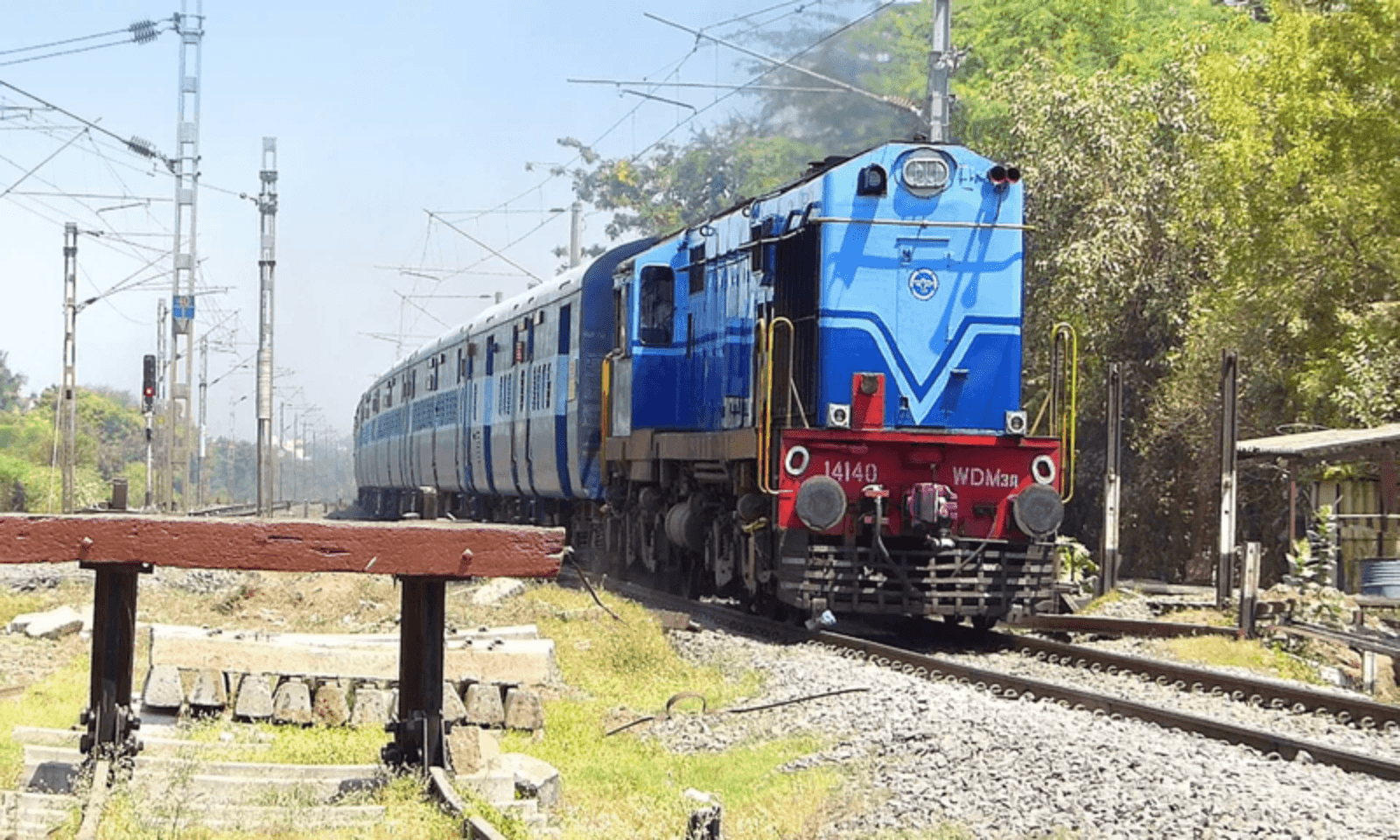 THEFT IN TRAIN : यात्री ने ट्रैन में बैग खोया, रेलवे देगा 1 लाख रुपए हर्जाना