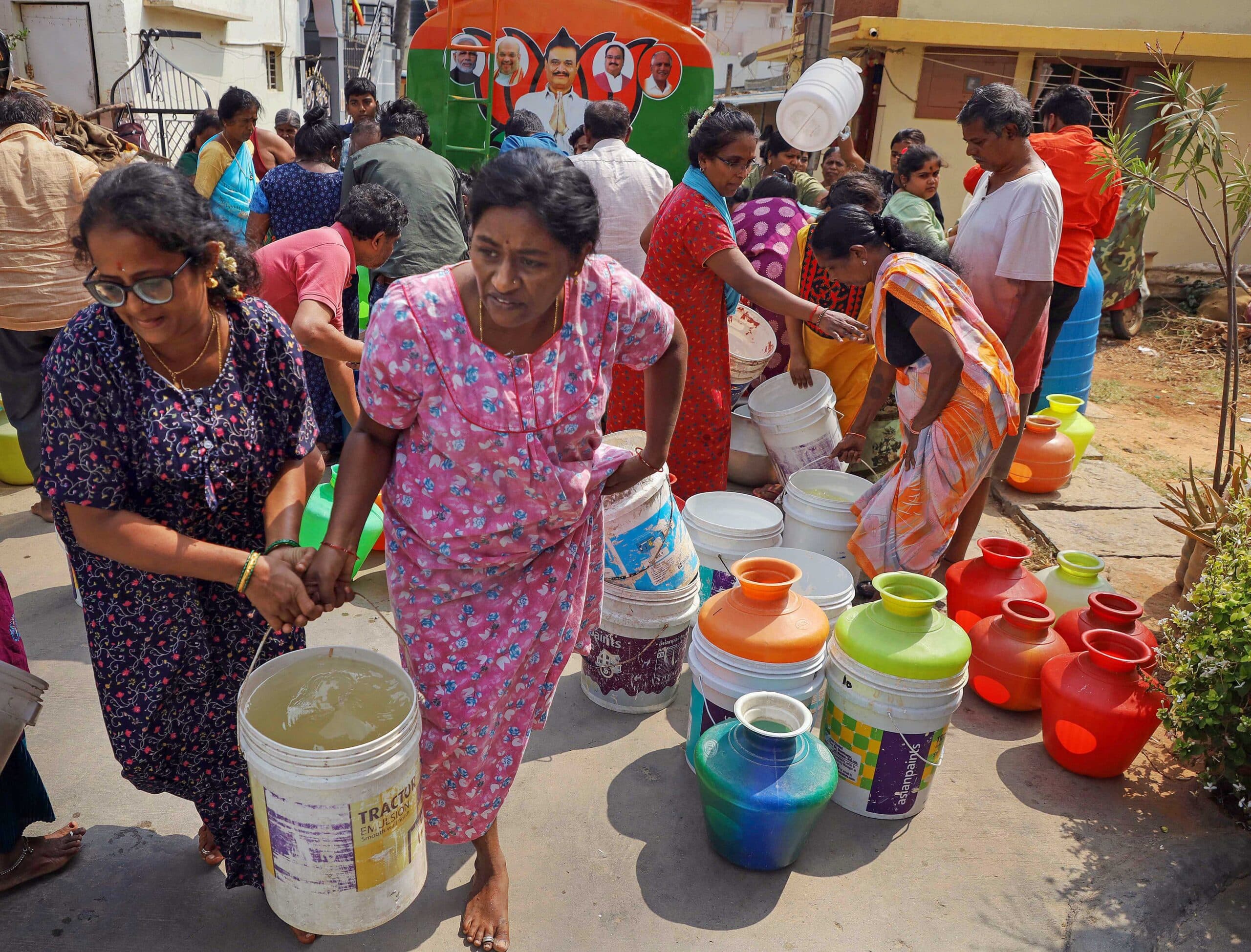 Water Crisis in Delhi : सुप्रीम कोर्ट ने सरकार को फटकारा, टैंकर माफिया के खिलाफ क्या किया?