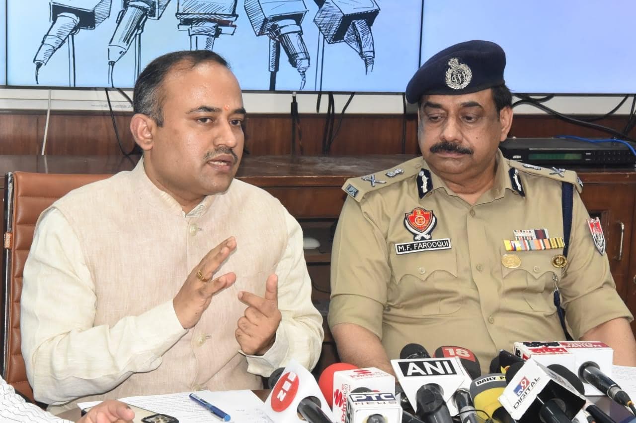 PUNJAB Voting Day : पोलिंग स्टेशनों पर लगाई जायेगी छबील