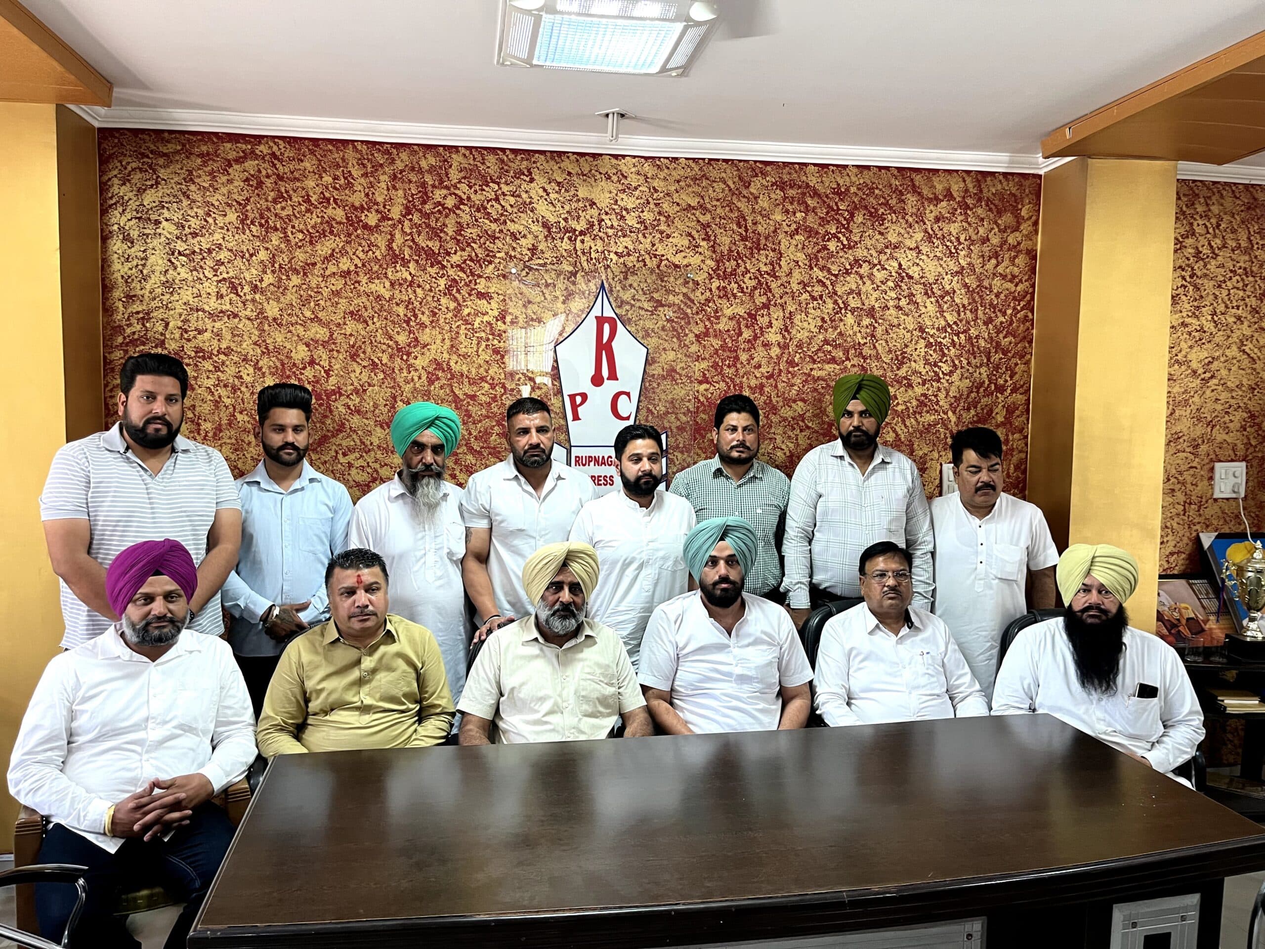 Illegal Mining : CM Maan बेखबर कैसे