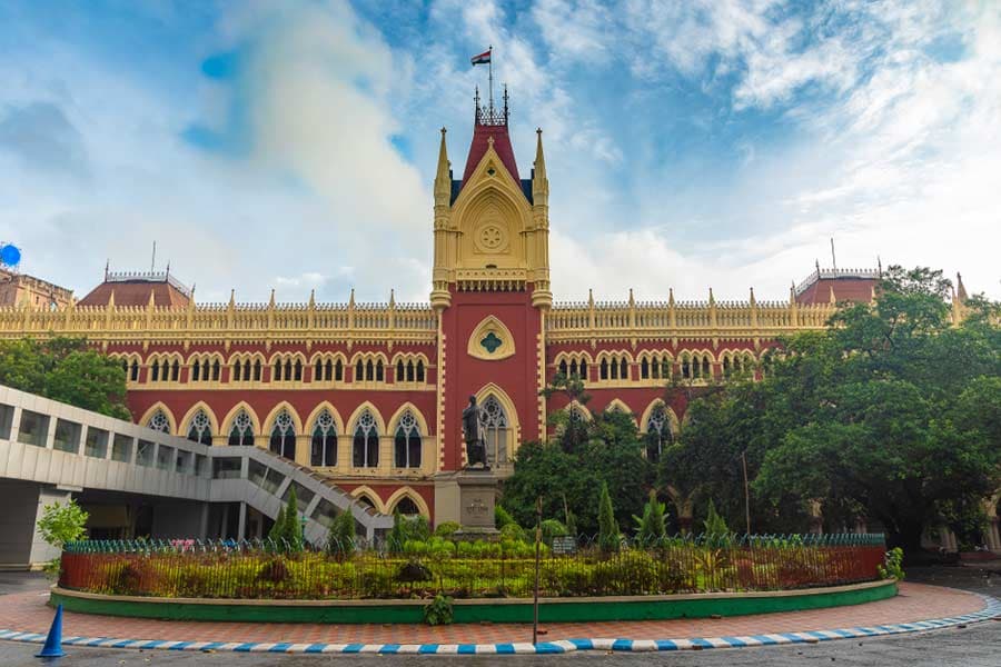 Calcutta High Court : बंगाल में 2010 के बाद जारी सभी OBC सर्टिफिकेट रद्द