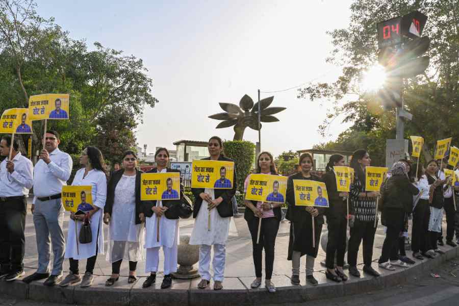 Supreme Court ने ED से पूछा, केजरीवाल की गिरफ्तारी चुनाव के समय ही क्यों ?