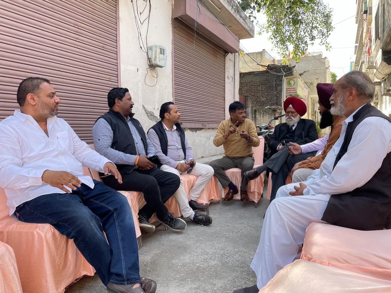 नाथ चौरे में मनाया लेखक देसराज काली का जन्मदिन