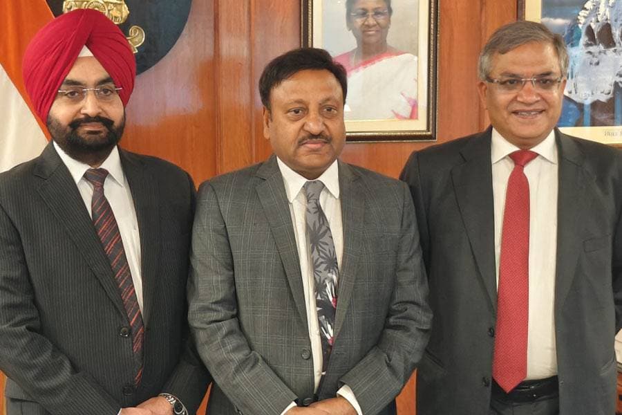 लुधियाना कमिश्नर के रूप में योगदान के लिए सुखबीर संधू को मिला था राष्ट्रपति पदक