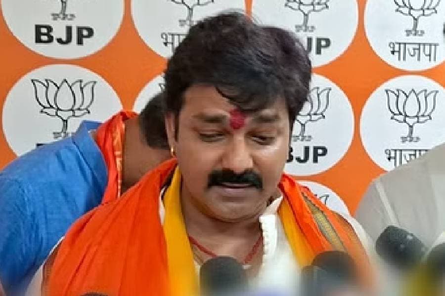 क्यों बीजेपी कैंडिडेट भोजपुरी सिंगर पवन सिंह ने आसनसोल से चुनाव लड़ने से मना किया