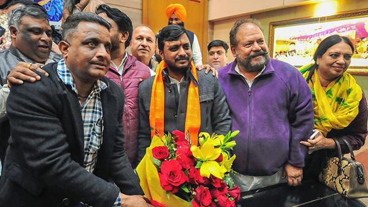 सुप्रीम कोर्ट में सुनवाई से पहले चंडीगढ़ के मेयर मनोज सोनकर का इस्तीफा