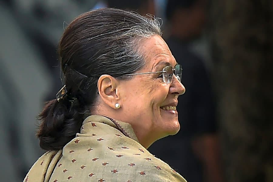 स्वास्थ्य संबंधी चिंताओं के कारण लोकसभा चुनाव नहीं लड़ पाऊंगी: Sonia Gandhi