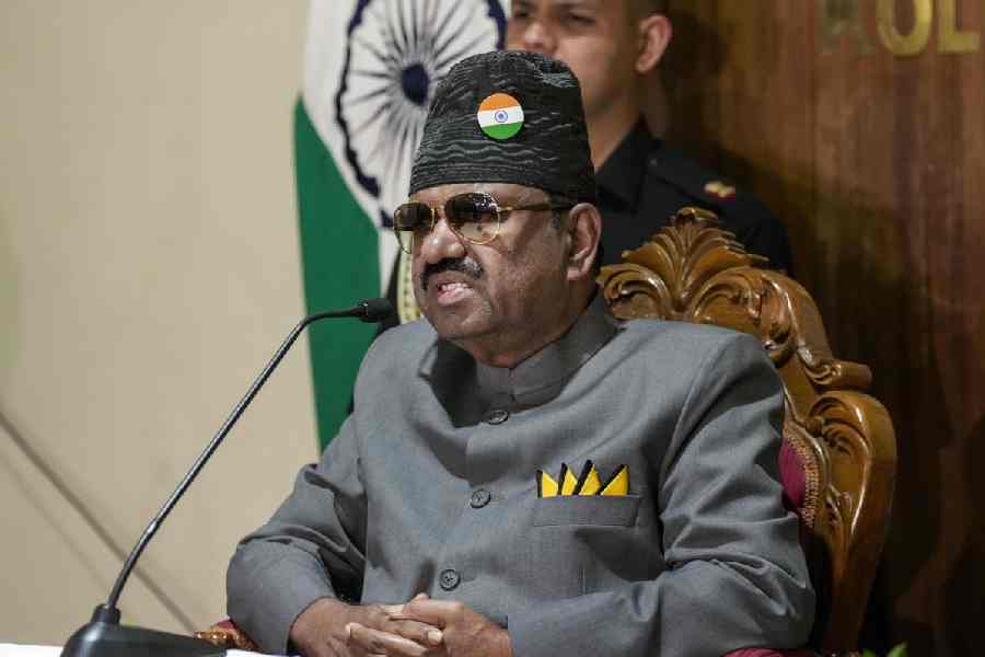 Not banana republic : ED हमले पर बंगाल के राज्यपाल की चेतावनी, बीजेपी ने की NIA जांच की मांग