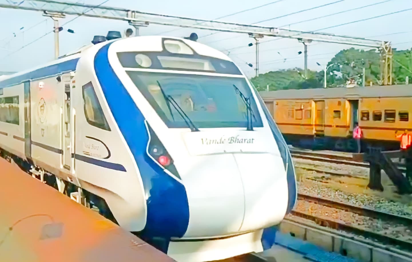 Delhi-Amritsar Vande Bharat Express 30 दिसंबर से चलेगी, जालंधर स्टेशन पर 2 मिनट रुकेगी