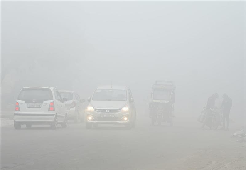 पंजाब, हरियाणा सहित देश के कई हिस्सों में 2 जनवरी तक घनी धुंध और कोहरे के आसार : मौसम विभाग