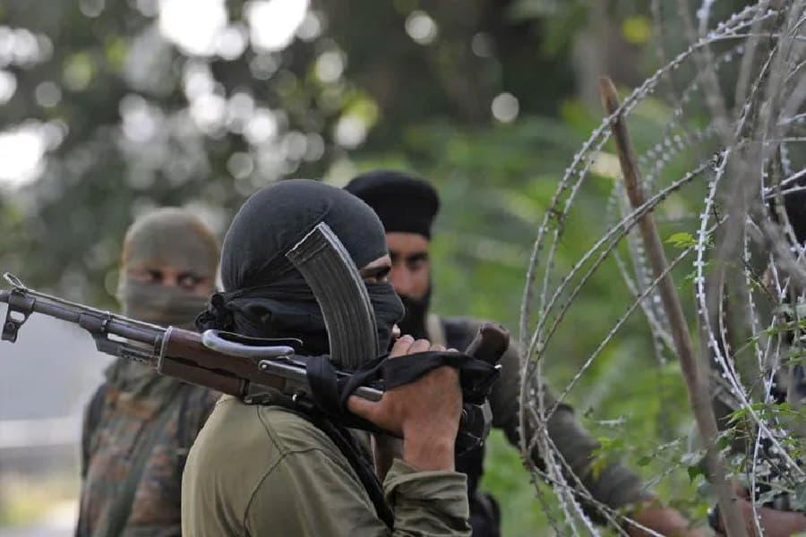 Pakistan train attack : 16 बलूच आतंकी मारे, 104 यात्री बचाए