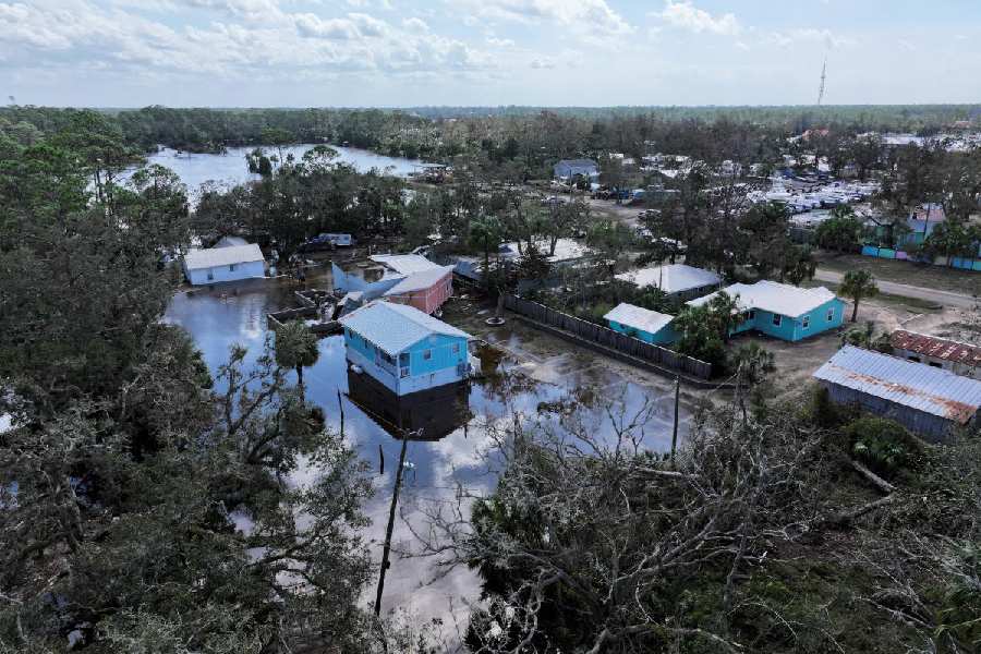 Florida Flood, तूफान हेलेन से करीब 50 लोगों की मौत, हजारों घर नष्ट, देखें तबाही की तस्वीरें